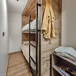 Standing - 2 To 8 People - Mont D'arbois *