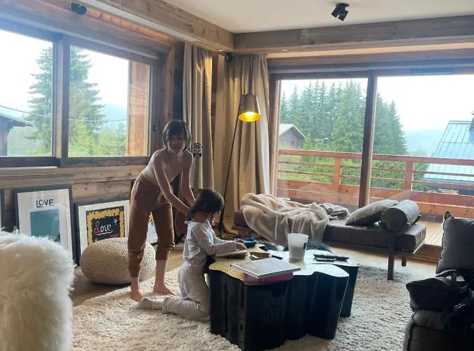 Standing - 2 To 8 People - Mont D'arbois